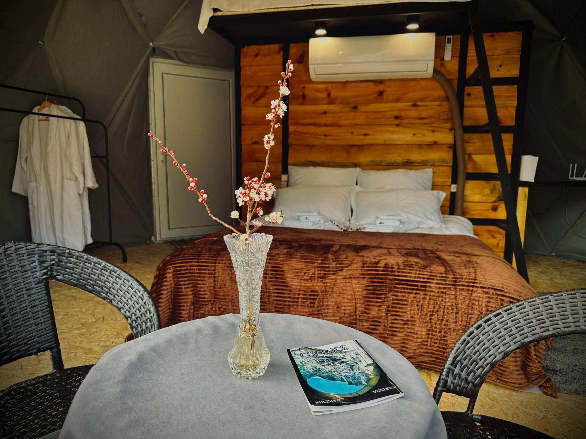 Vardzia Glamping Extérieur photo