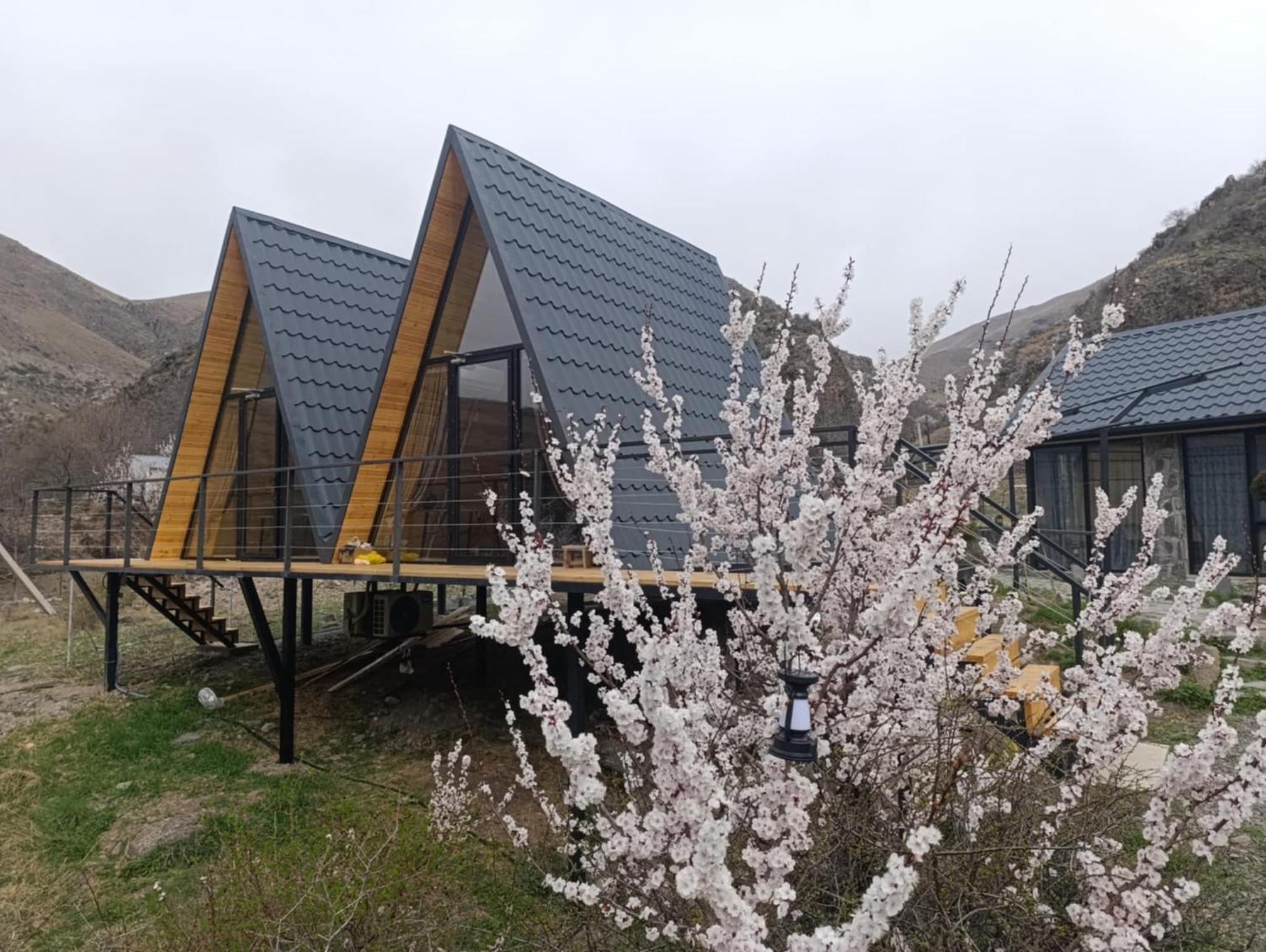 Vardzia Glamping Extérieur photo