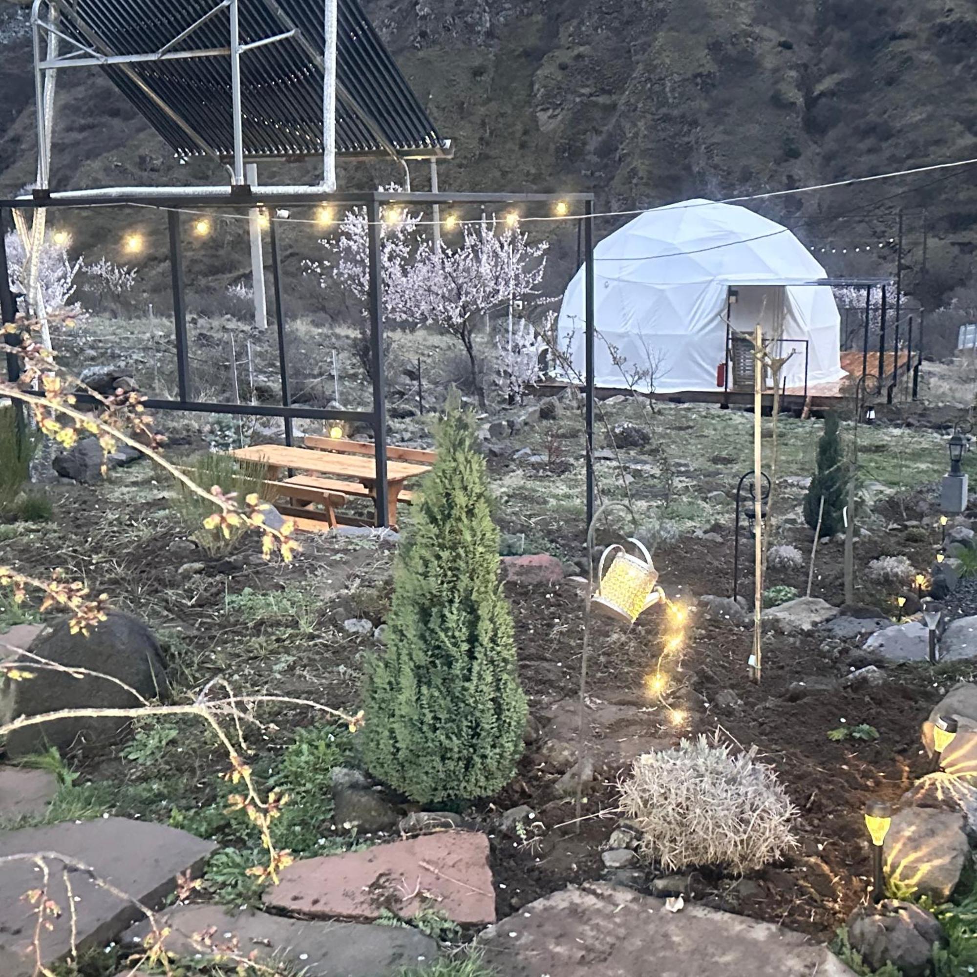 Vardzia Glamping Extérieur photo